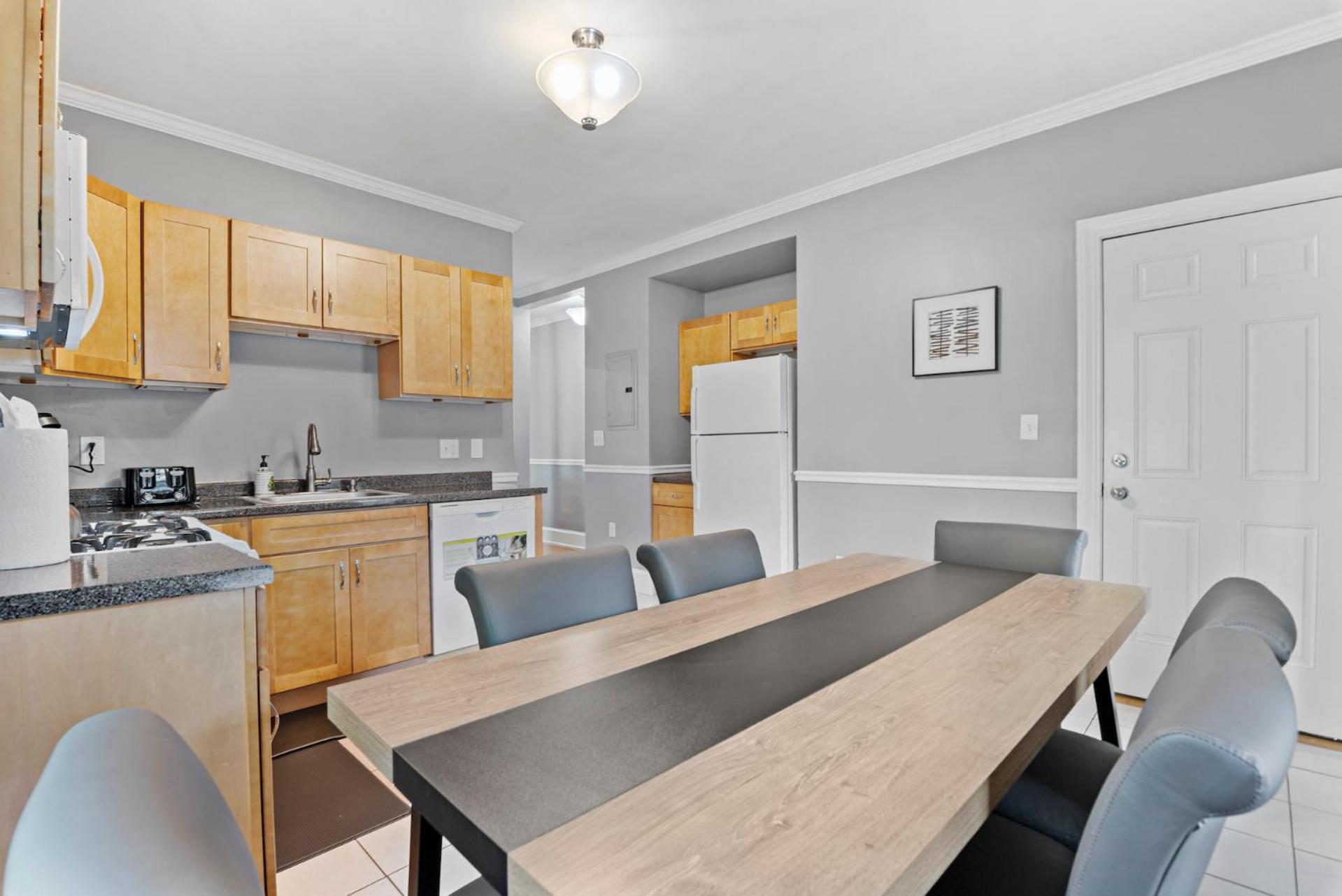 Spacious Apartments Near Ashmont - Evonify Stays Boston Dış mekan fotoğraf