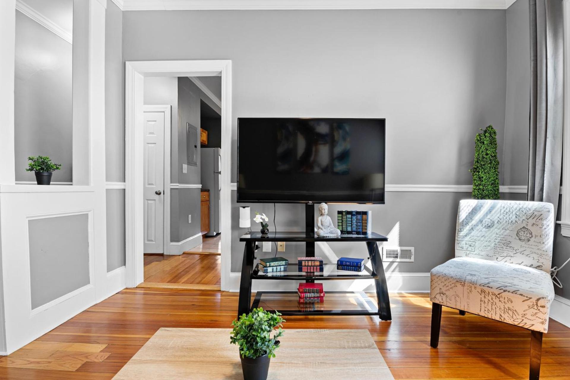 Spacious Apartments Near Ashmont - Evonify Stays Boston Dış mekan fotoğraf