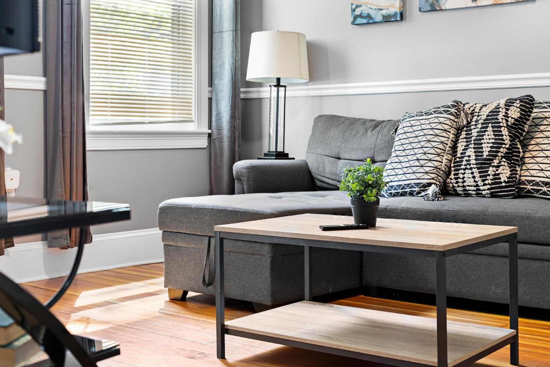 Spacious Apartments Near Ashmont - Evonify Stays Boston Dış mekan fotoğraf