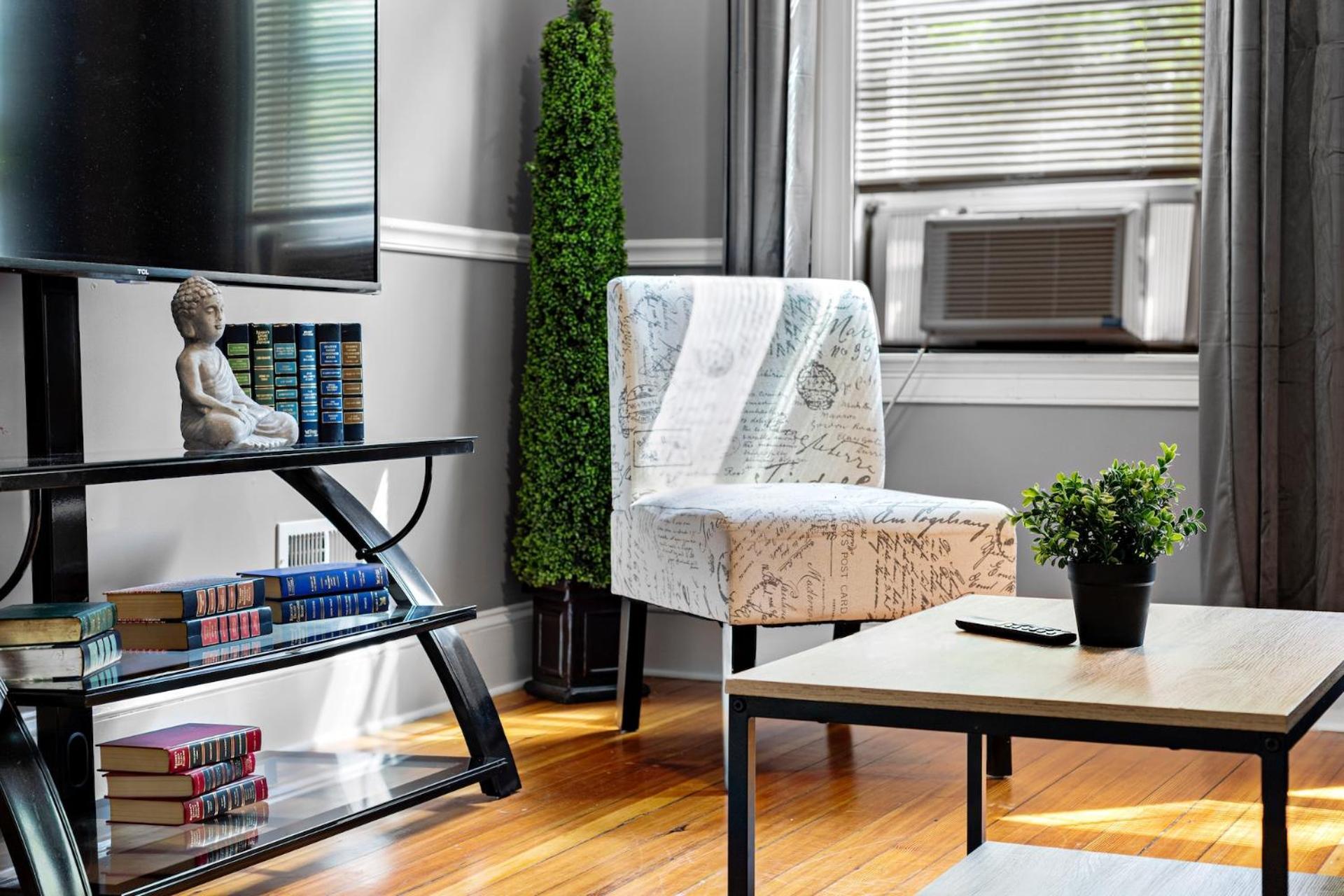 Spacious Apartments Near Ashmont - Evonify Stays Boston Dış mekan fotoğraf